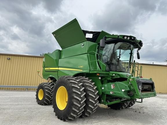 Image of John Deere S780 equipment image 2