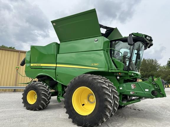 Image of John Deere S780 equipment image 3