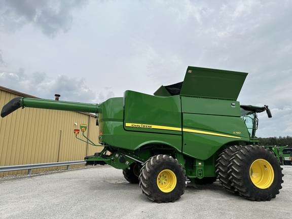 Image of John Deere S780 equipment image 4