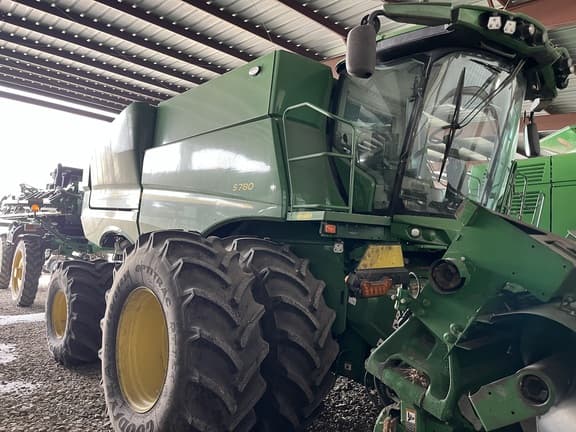 Image of John Deere S780 equipment image 4