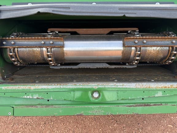 Image of John Deere S780 equipment image 4