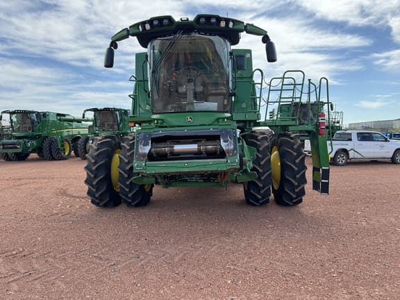 Image of John Deere S780 equipment image 2