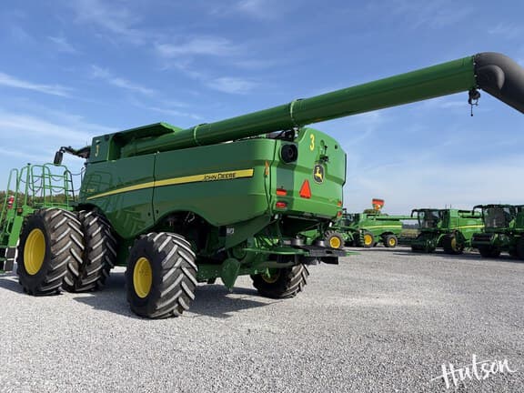 Image of John Deere S780 equipment image 2