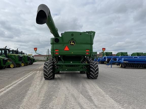 Image of John Deere S780 equipment image 3