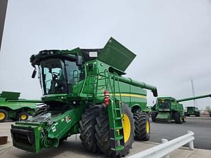 Main image John Deere S780 0