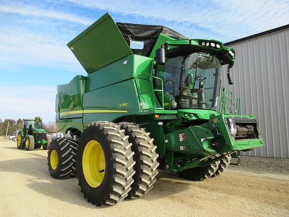 Image of John Deere S780 equipment image 4