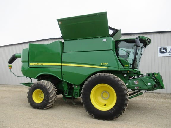 Main image John Deere S780