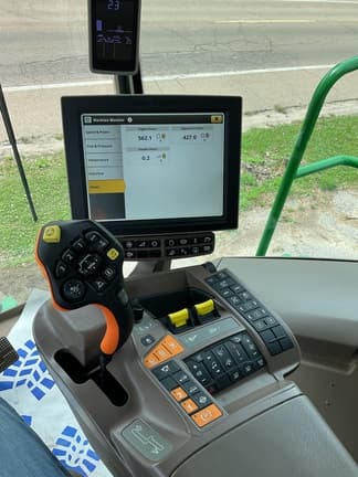 Image of John Deere S780 equipment image 3