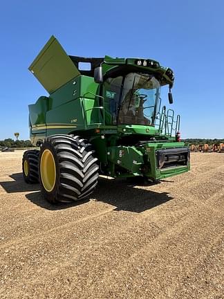 Image of John Deere S780 equipment image 1