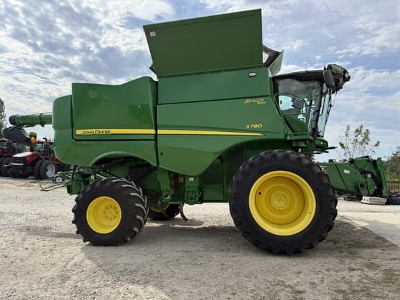 Image of John Deere S780 equipment image 3