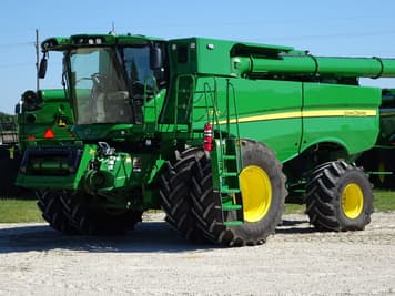 Main image John Deere S780