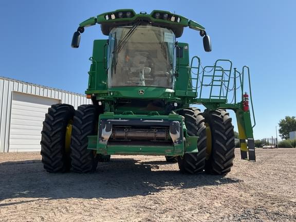 Image of John Deere S780 equipment image 1
