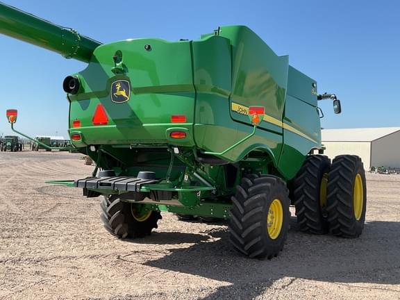 Image of John Deere S780 equipment image 4