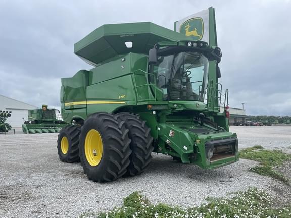 Image of John Deere S780 equipment image 1