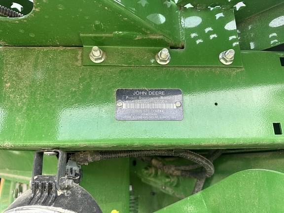 Image of John Deere S780 equipment image 4