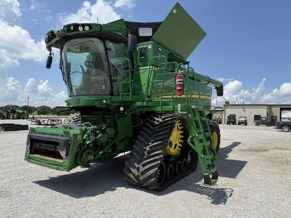 Image of John Deere S780 Primary image