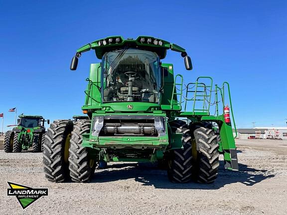 Image of John Deere S780 equipment image 1