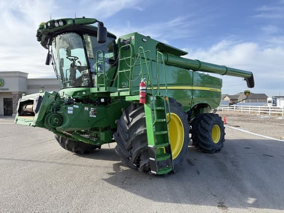 Image of John Deere S780 Primary image
