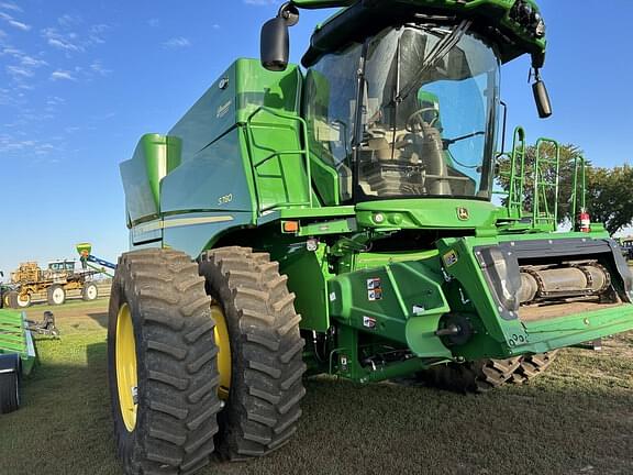 Image of John Deere S780 Primary image