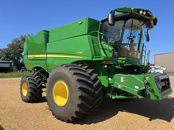 Image of John Deere S780 Primary image