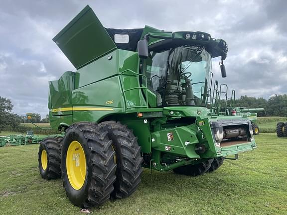 Image of John Deere S780 equipment image 2