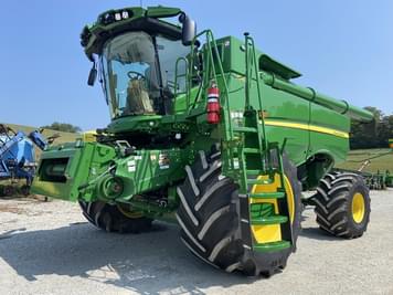 Main image John Deere S780