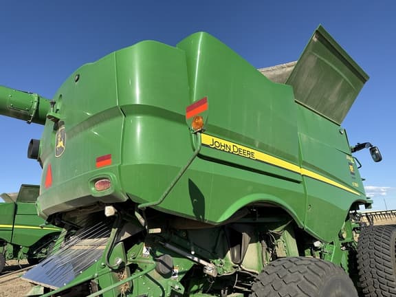 Image of John Deere S780 equipment image 3