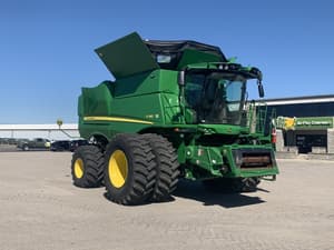 2023 John Deere S780 Image
