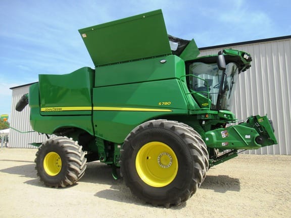 2023 John Deere S780 Equipment Image0