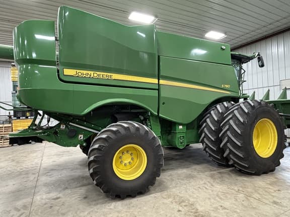 Image of John Deere S780 equipment image 4