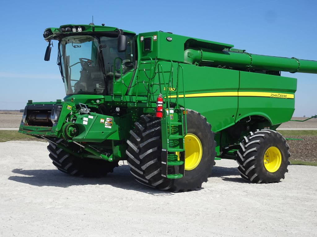 Image of John Deere S780 Primary image