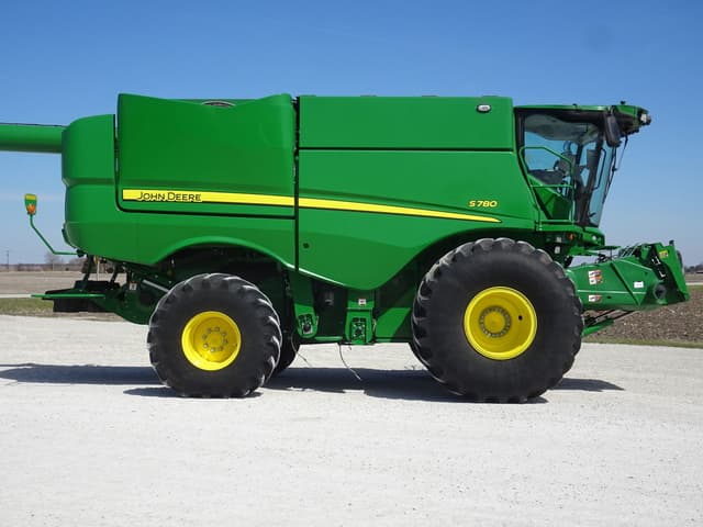 Image of John Deere S780 equipment image 3