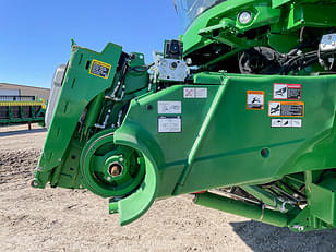 Main image John Deere S780 11