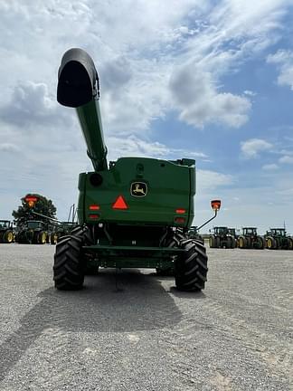 Image of John Deere S780 equipment image 3