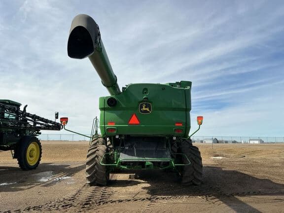 Image of John Deere S780 equipment image 3