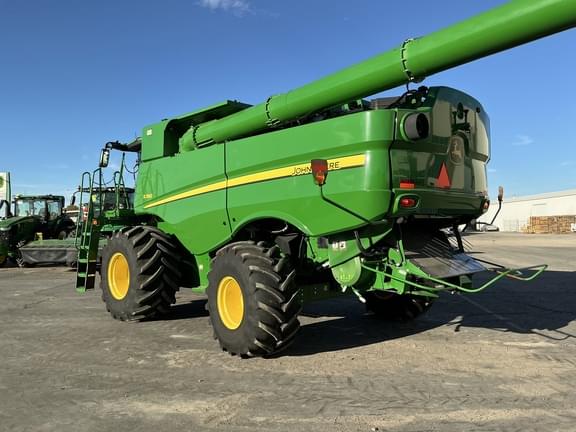 Image of John Deere S780 equipment image 2