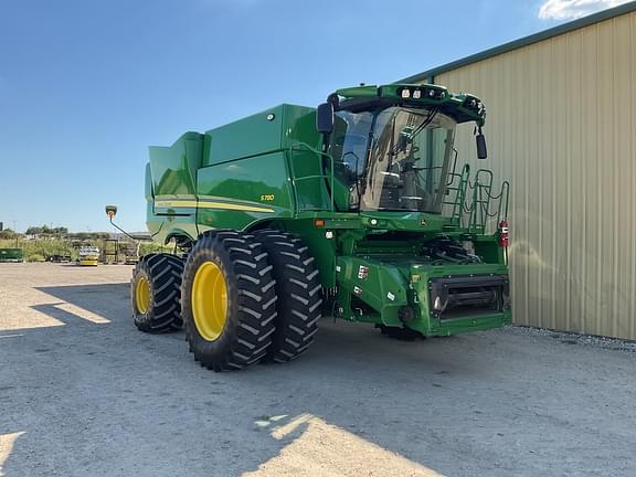 Image of John Deere S780 equipment image 4