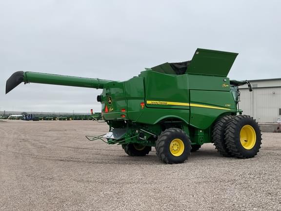 Image of John Deere S780 equipment image 3
