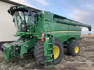 Main image John Deere S780 0