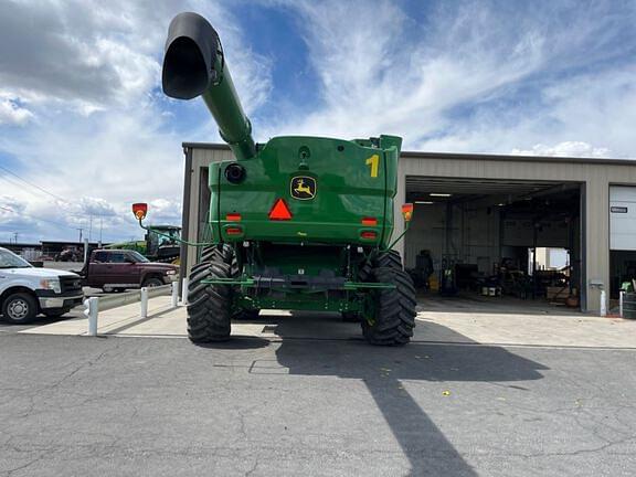 Image of John Deere S780 equipment image 4
