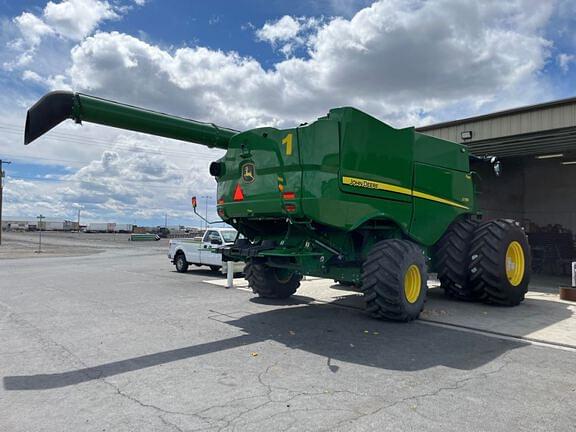 Image of John Deere S780 equipment image 4