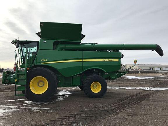 Image of John Deere S780 equipment image 1