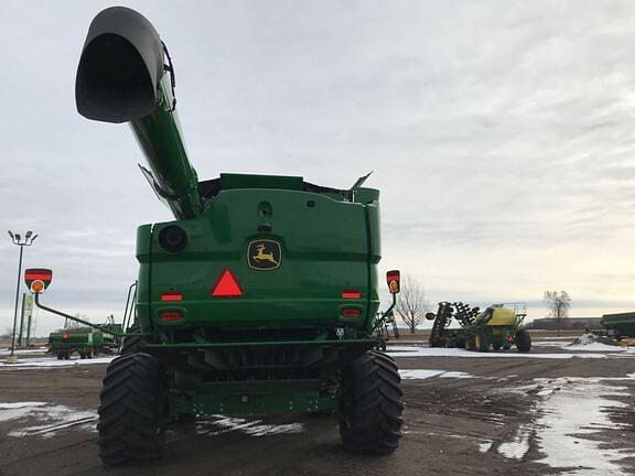 Image of John Deere S780 equipment image 3