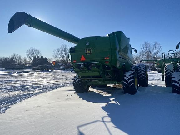 Image of John Deere S780 equipment image 3