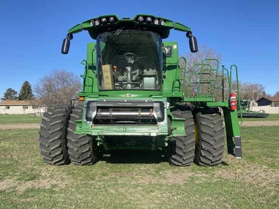 Image of John Deere S780 Primary image
