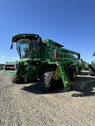 Image of John Deere S780 equipment image 3