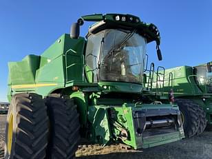 Main image John Deere S780 0