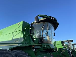 Main image John Deere S780 21