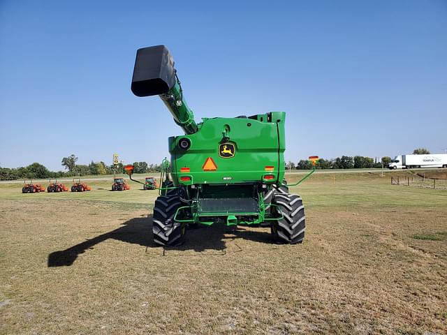 Image of John Deere S780 equipment image 2