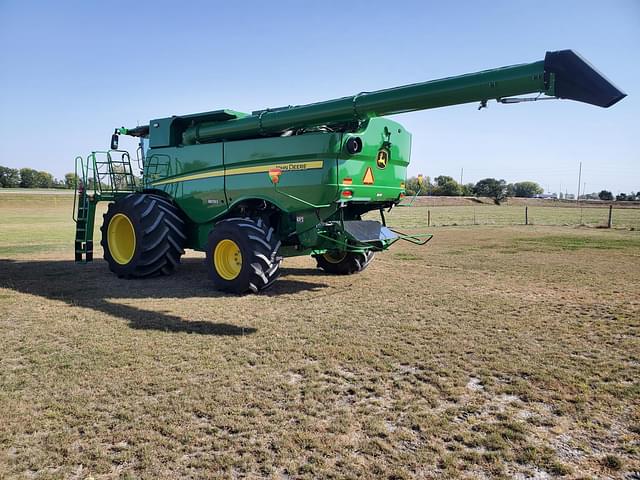 Image of John Deere S780 equipment image 3